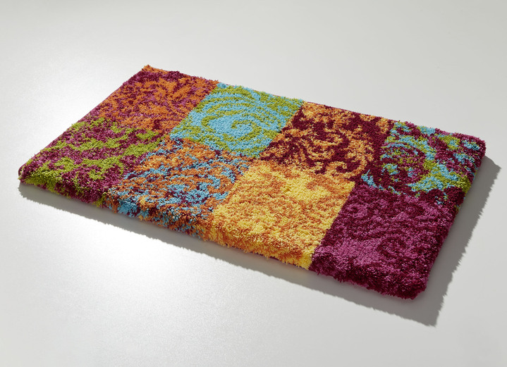 Badgarnituren - Badgarnitur von Grund mit weichem Flor, in Größe 100 (Vorleger halbrund, 50x 80 cm) bis 112 (WC-Deckelbezug, 47x 50 cm), in Farbe MULTICOLOR Ansicht 1