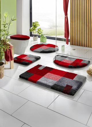 Badgarnituren - Badgarnitur in Supersoft-Qualität – Farbe GRAU-ROT – Ansicht  Badgarnituren - Badgarnitur in Supersoft-Qualität, in Größe 100 (Vorleger halbrund, 50x 80 cm) bis 112 (WC-Deckelbezug, 47x 50 cm), in Farbe GRAU-ROT – Farbe GRAU-ROT – Ansicht
