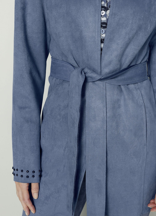 Blazer & Anzüge - Blazer mit Nietenzier an den Ärmelabschlüssen Ansicht 3 Blazer & Anzüge - Blazer mit Nietenzier an den Ärmelabschlüssen, in Größe 020 bis 052, in Farbe RAUCHBLAU Ansicht 3