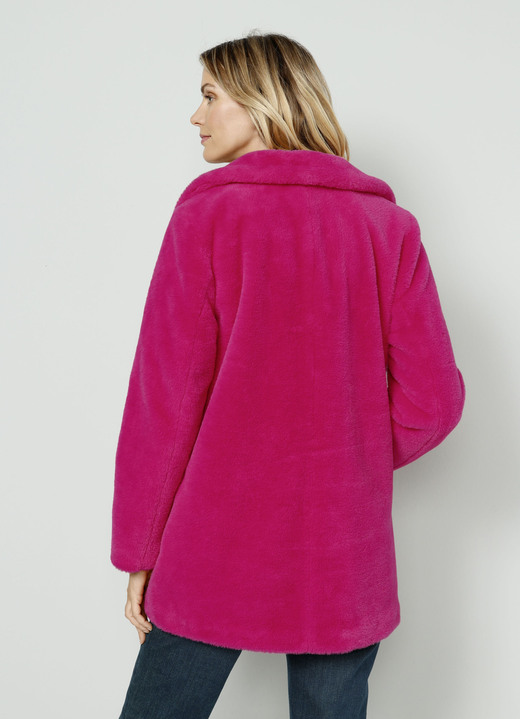 Jacken & Mäntel - Webpelzjacke mit Reverskragen, in Größe 020 bis 052, in Farbe FUCHSIA Ansicht 1