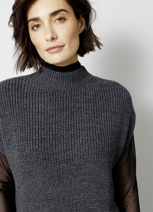 Basics - Pullunder in Perlfang, in Größe 038 bis 052, in Farbe MARINE Ansicht 7