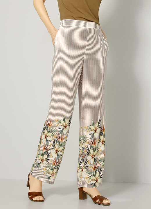 Damenmode - Hose mit foraler Dessinierung, in Größe 019 bis 052, in Farbe MULTICOLOR