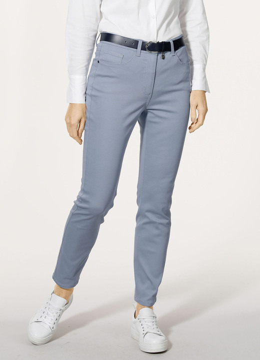 Hosen mit Knopf- und Reißverschluss - Hose in 5-Pocket-Form, in Größe 019 bis 052, in Farbe WEISS Ansicht 18