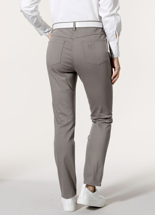 Hosen mit Knopf- und Reißverschluss - Hose in 5-Pocket-Form, in Größe 019 bis 052, in Farbe ALTROSA Ansicht 31