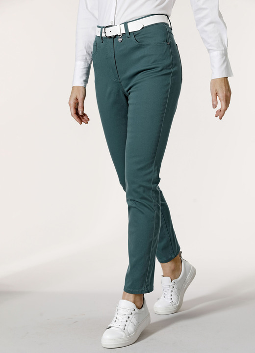 Hosen mit Knopf- und Reißverschluss - Hose in 5-Pocket-Form, in Größe 019 bis 052, in Farbe WEISS Ansicht 38