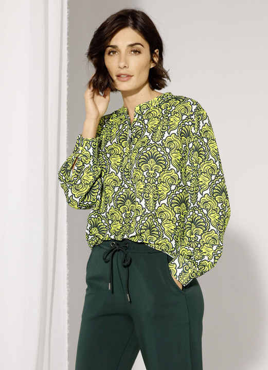 Langarm - Schlupfbluse mit tollem Dessin, in Größe 038 bis 052, in Farbe LIMETTE-TANNENGRÜN Ansicht 2