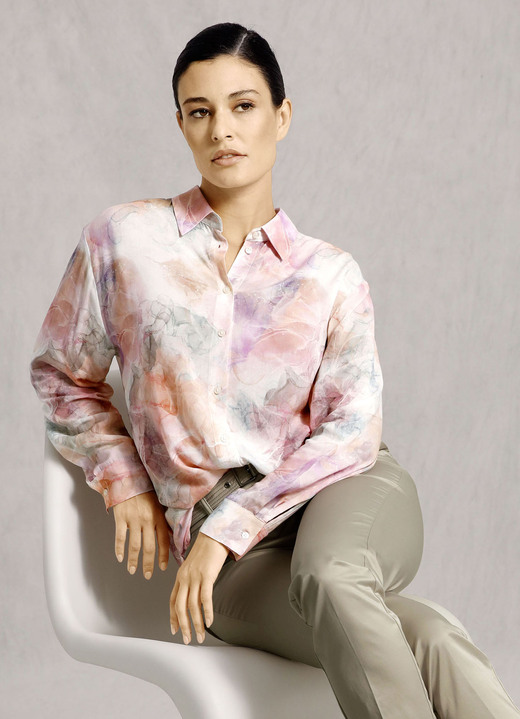Langarm - Hemdbluse mit tollem Allover-Dessin Langarm - Hemdbluse mit tollem Allover-Dessin, in Größe 038 bis 052, in Farbe MULTICOLOR