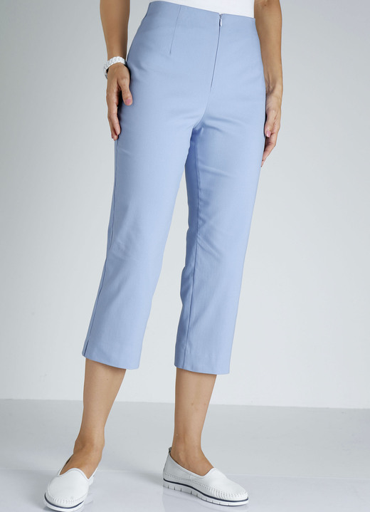 Hosen mit Knopf- und Reißverschluss - Hose in 7/8-Länge , in Größe 038 bis 052, in Farbe HELLBLAU Ansicht 3