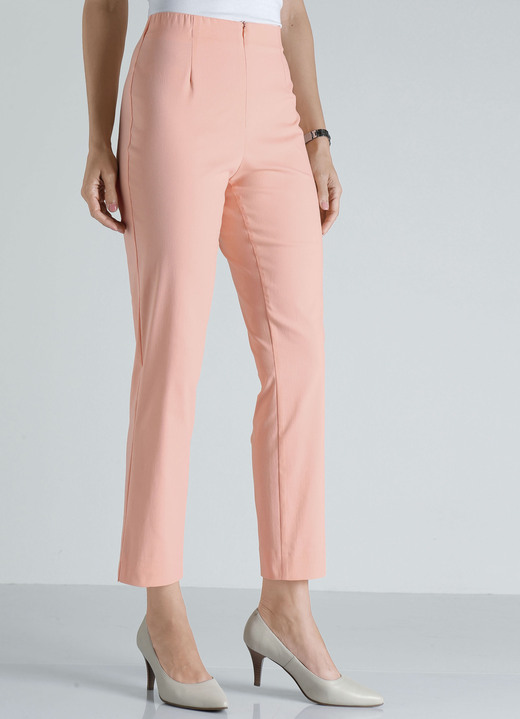 Hosen mit Knopf- und Reißverschluss - Hose in Knöchellänge , in Größe 019 bis 052, in Farbe HELLBLAU Ansicht 10