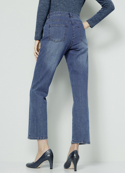 Hosen - Jeans in 5-Pocket-Form Ansicht 4 Hosen - Jeans in 5-Pocket-Form, in Größe 019 bis 052, in Farbe BLAU Ansicht 4