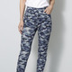Hosen - Hose mit Camouflage-Dessinierung – Farbe RAUCHBLAU-MARINE – Ansicht 3 Hosen - Hose mit Camouflage-Dessinierung, in Größe 019 bis 052, in Farbe RAUCHBLAU-MARINE – Farbe RAUCHBLAU-MARINE – Ansicht 3
