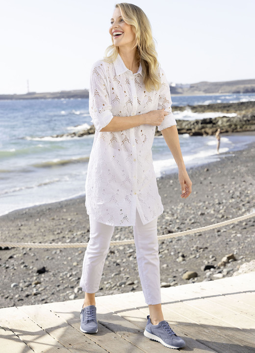 Basics - Tunika mit Lochstickerei, in Größe 036 bis 052, in Farbe WEISS Ansicht 5