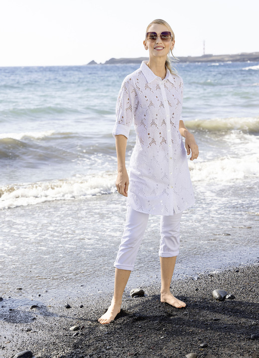 Basics - Tunika mit Lochstickerei, in Größe 036 bis 052, in Farbe WEISS Ansicht 6