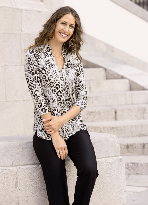 Tuniken - Shirt-Tunika mit Stehkragen, in Größe 036 bis 054, in Farbe ECRU-SCHWARZ-SAND