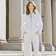 Blazer - Blouson mit Rippenstrickbündchen – Farbe NATURWEISS – Ansicht 1 Blazer - Blouson mit Rippenstrickbündchen, in Größe 036 bis 052, in Farbe NATURWEISS – Farbe NATURWEISS – Ansicht 1