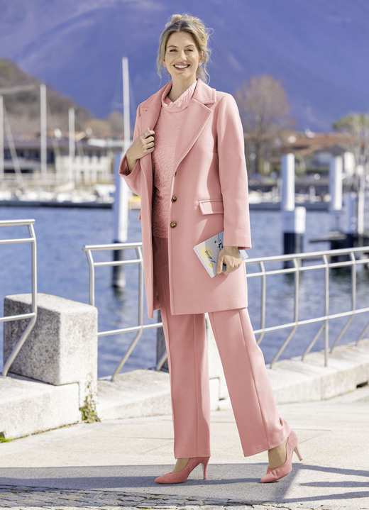 Wollmäntel - Kurzmantel mit Reverskragen Ansicht 8 Wollmäntel - Kurzmantel mit Reverskragen, in Größe 036 bis 052, in Farbe HELLBLAU Ansicht 8