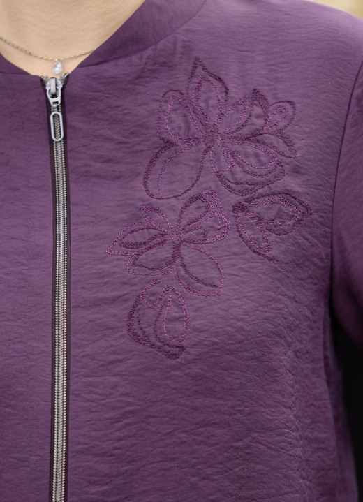 Basics - Blouson mit 2-Wege-Zipper, in Größe 036 bis 048, in Farbe AUBERGINE Ansicht 3