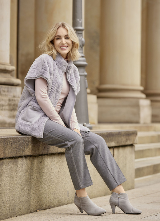 B/ANCA - Weste in Zopfmuster-Optik, in Größe 036 bis 048, in Farbe SILBERGRAU Ansicht 2