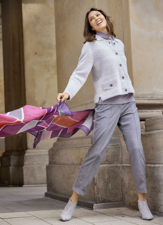 Jacken - Weiche Jacke, in Größe 036 bis 048, in Farbe SILBERGRAU Ansicht 4