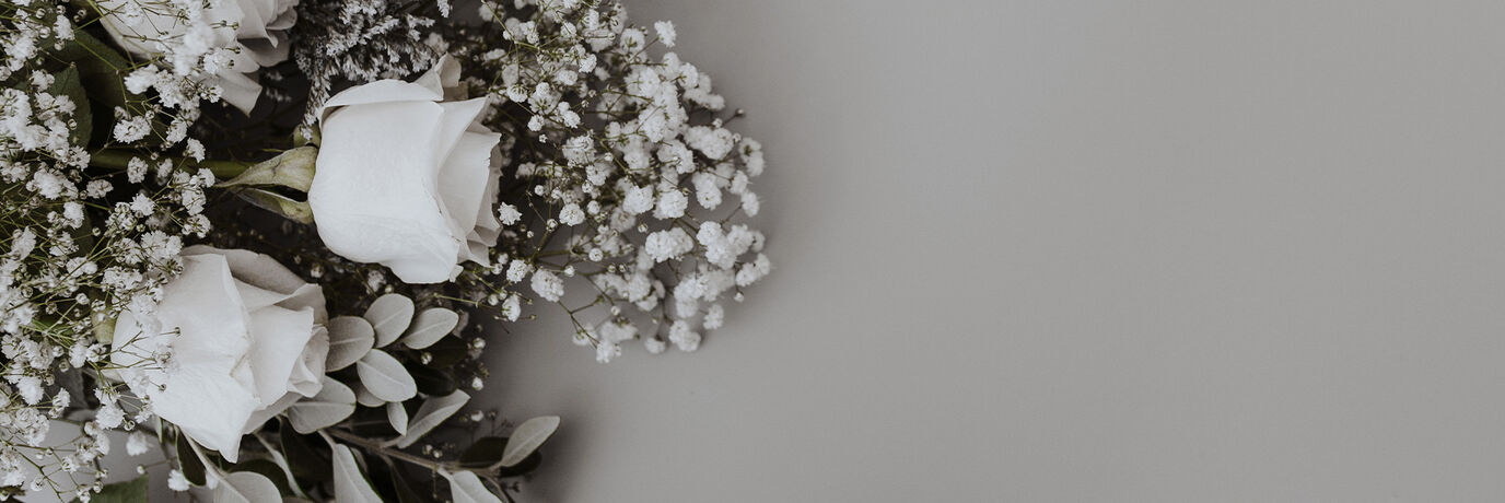 Silberner Blumenschmuck