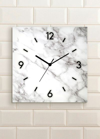Wanduhr in Marmor-Optik 