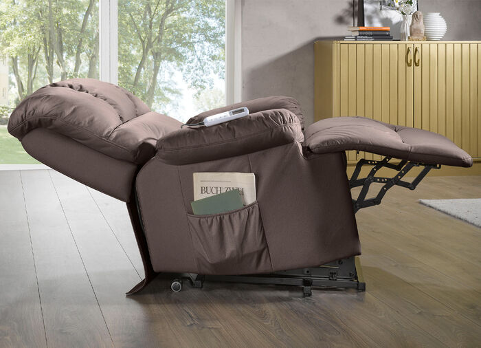 Relaxsessel mit komfortabler Kippfunktion BRAUN
