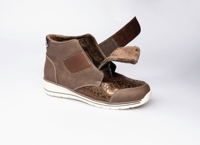 Komfort-Stiefelette im angesagten Leo-Look 