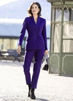 Hosenanzug in trendstarkem Aubergine 