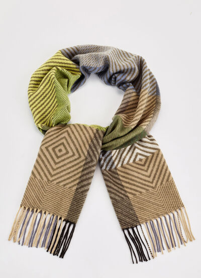 Schal mit Fantasiedessin 