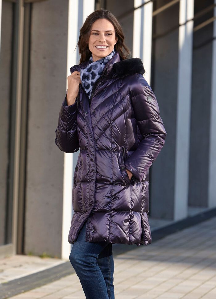 Daunen-Kurzmantel auch in Schwarz 