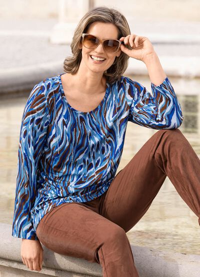 Shirt mit Strasszier im Vorderteil 