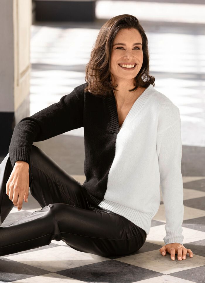 Pullover in Flauschqualität SCHWARZ-WEISS