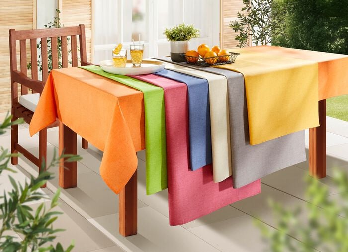 Tischdecke oder Sitzkissen f&uuml;r den Innen- und Au&szlig;enbereich mit Fleckschutz-Ausr&uuml;stung 