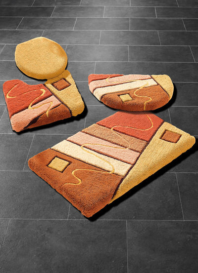 Handgearbeitete Badgarnitur in harmonischen Farbtönen 