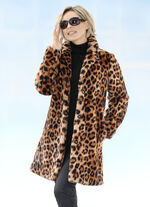 Kurzmantel aus kuschelweichem Kunstpelz 