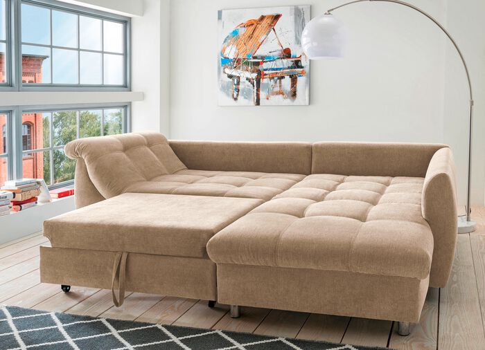 Polsterecke mit Dekokissen 