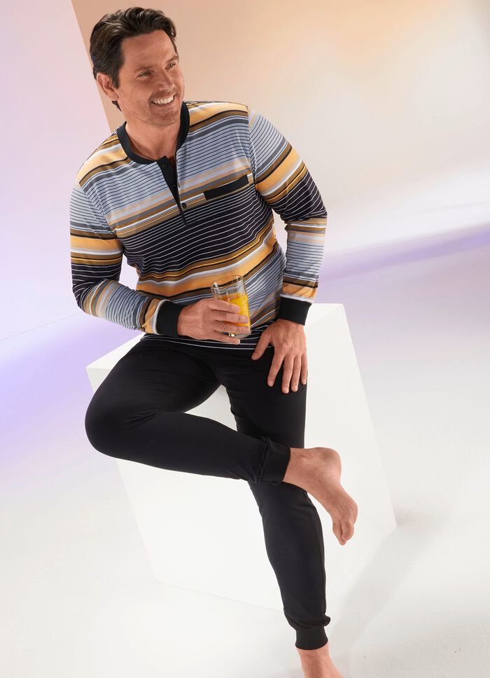 Schlafanzug mit Knopfleiste und B&uuml;ndchenabschl&uuml;ssen 