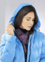 Schal mit Multicolor-Dessin 