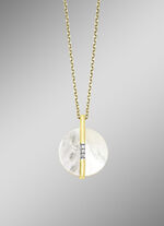 Zarte Eleganz: Anh&auml;nger mit echt Perlmutt und Ankerkette 