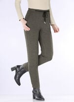 Hose in Fischgrat-Dessinierung 