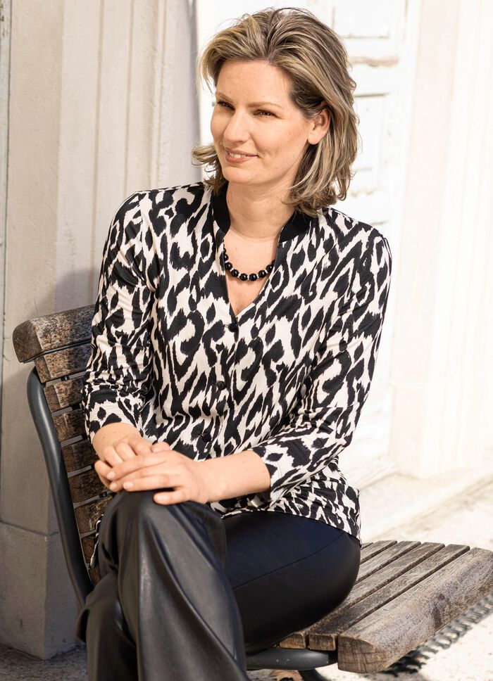 Shirtbluse mit farbbrillantem Druck 