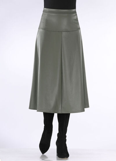 Rock in leichter Tellerform 