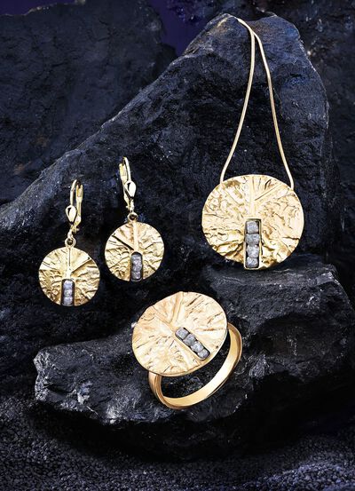 Faszinierende Ausstrahlung: Anh&auml;nger mit 4 Roh-Diamanten 