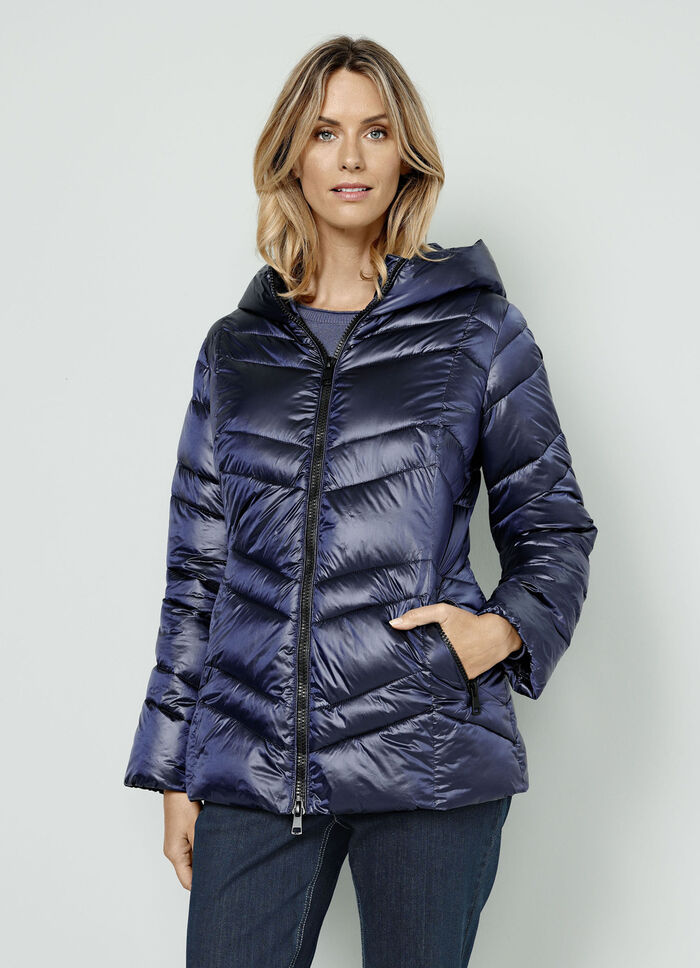 Steppjacke mit fester Kapuze 