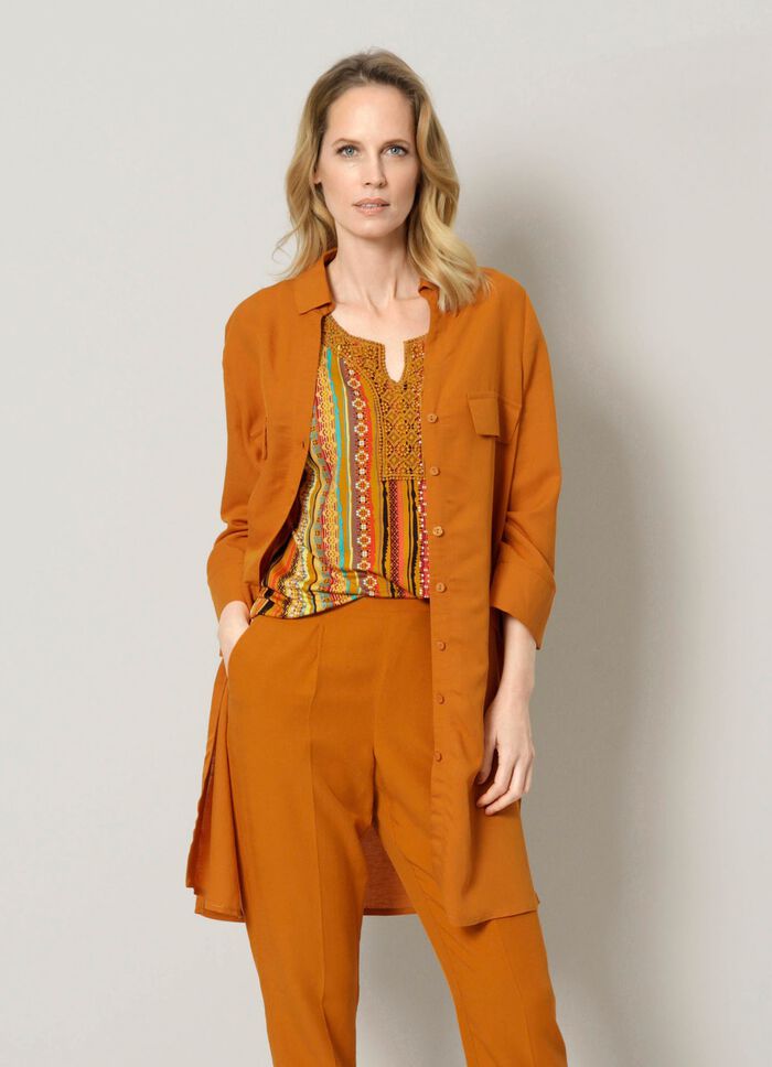 Longbluse mit komfortablen Seitenschlitzen 