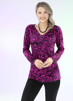 Shirt mit Faltenlegung an der vorderen Schulterpartie 