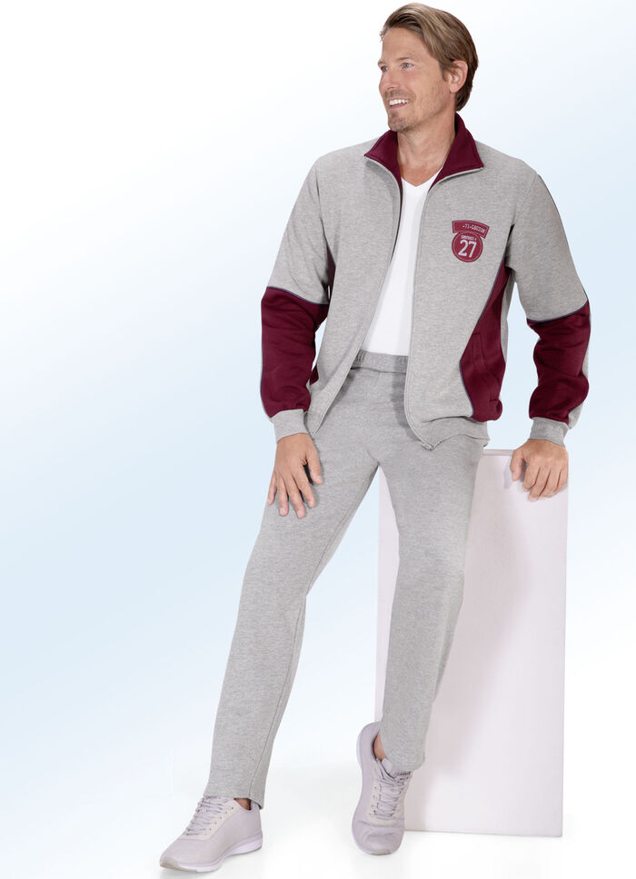 Freizeitanzug mit zwei Hosen 