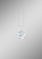 Medaillon im Rosen-Design 