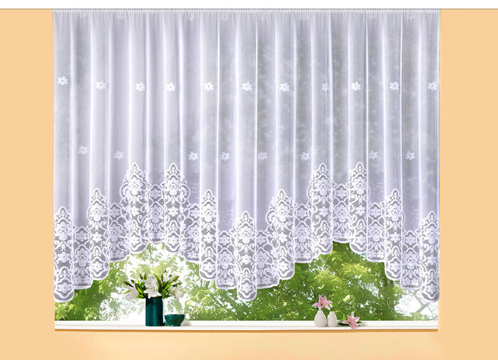 Apart geschwungener Wellenbogen-Store 