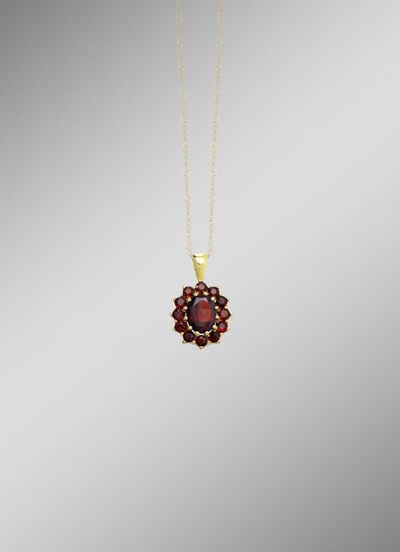 Blütenförmiger Anhänger mit Granat  